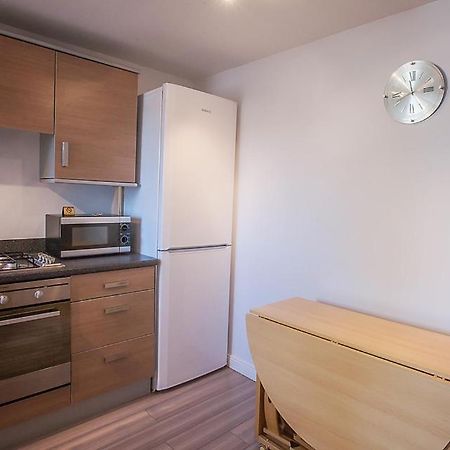 2 Bed Blackburn Village Apt With Wifi & Parking Aberdeen Exteriör bild